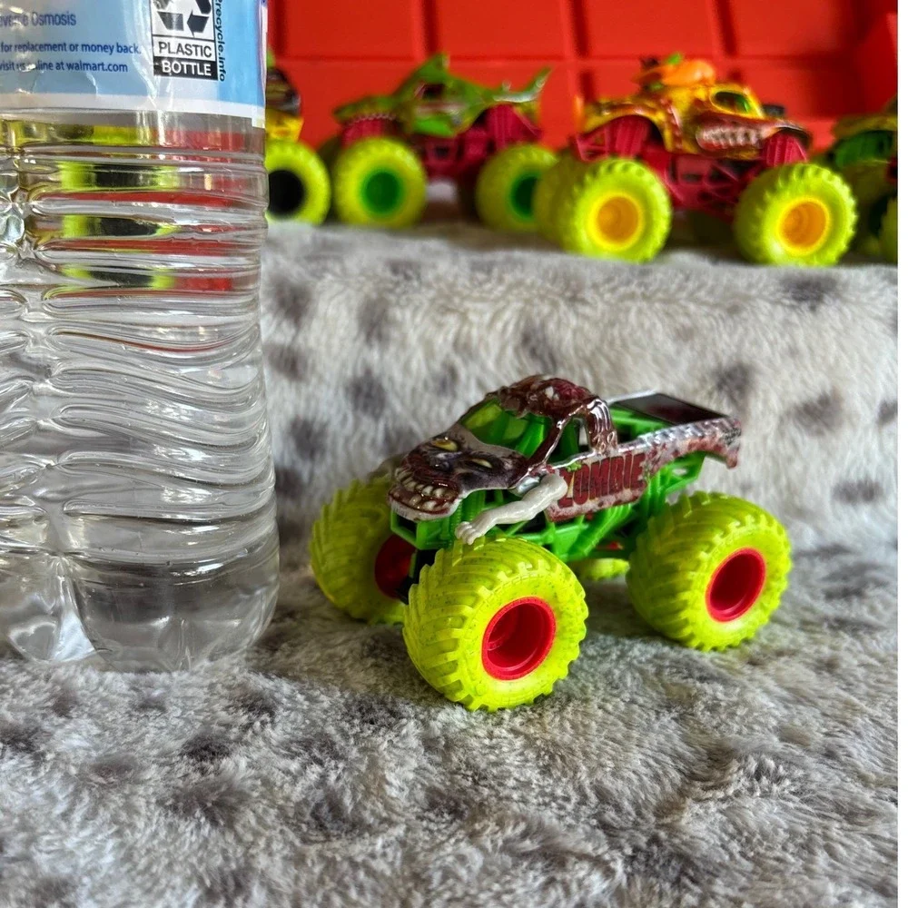 Monster Jam Zombie Monster Truck 1:64 Scale Die-Cast Toy Green Neon Tires